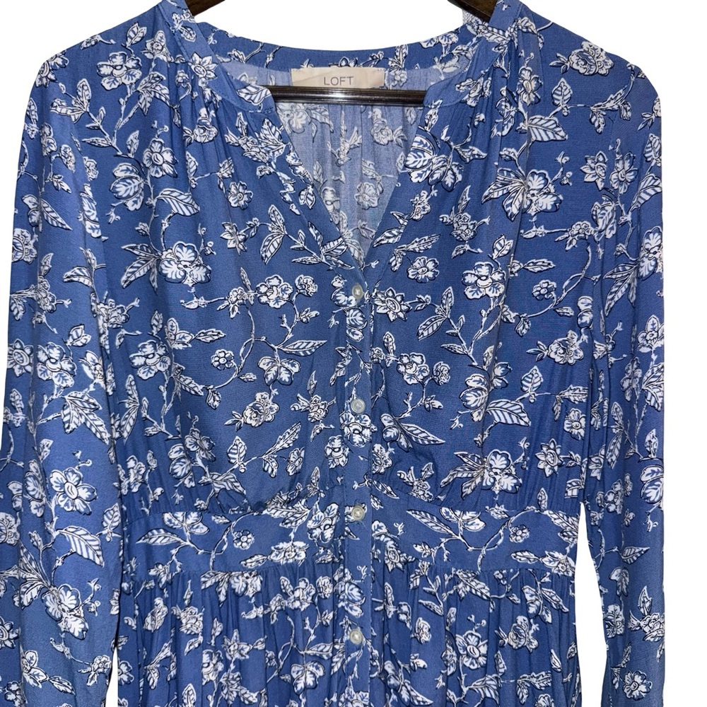 LOFT Blue Floral Midi Dress Sz 4 Boho Long Sleeve Button Front Lightweight Flowy - Picture 5 of 7